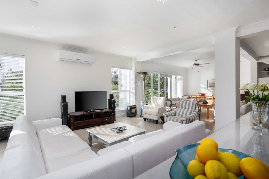 To Let 4 Bedroom Property for Rent in Val De Vie Estate Western Cape